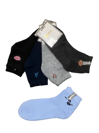 Naiste sokid “pesail” 230425